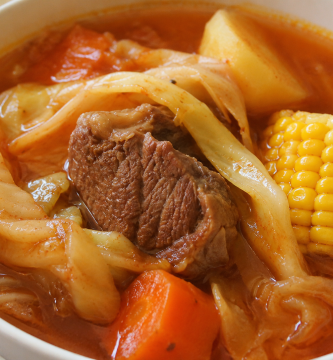 Caldo de Res Mexicano