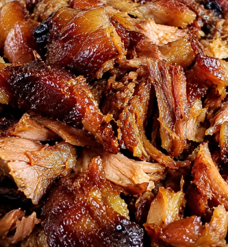 Carnitas estilo Michoacán con Coca Cola