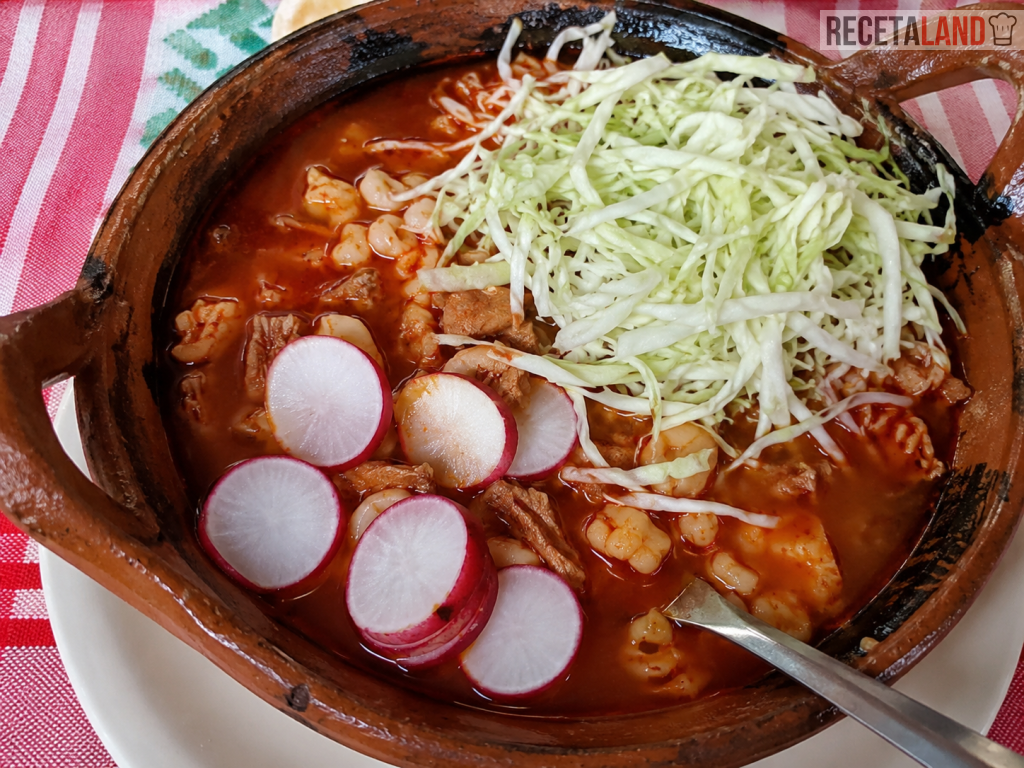 Pozole Rojo estilo Guerrero
