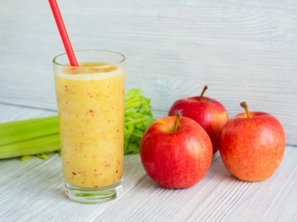 Batido o Licuado de Apio y Manzana Batido o Licuado de Apio y Manzana