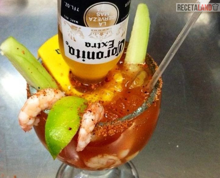 Michelada con Camar贸n