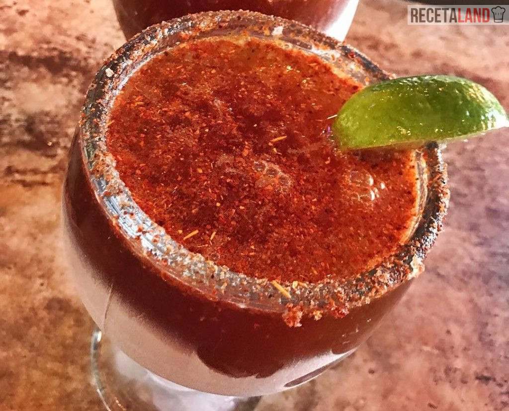 Michelada con Clamato