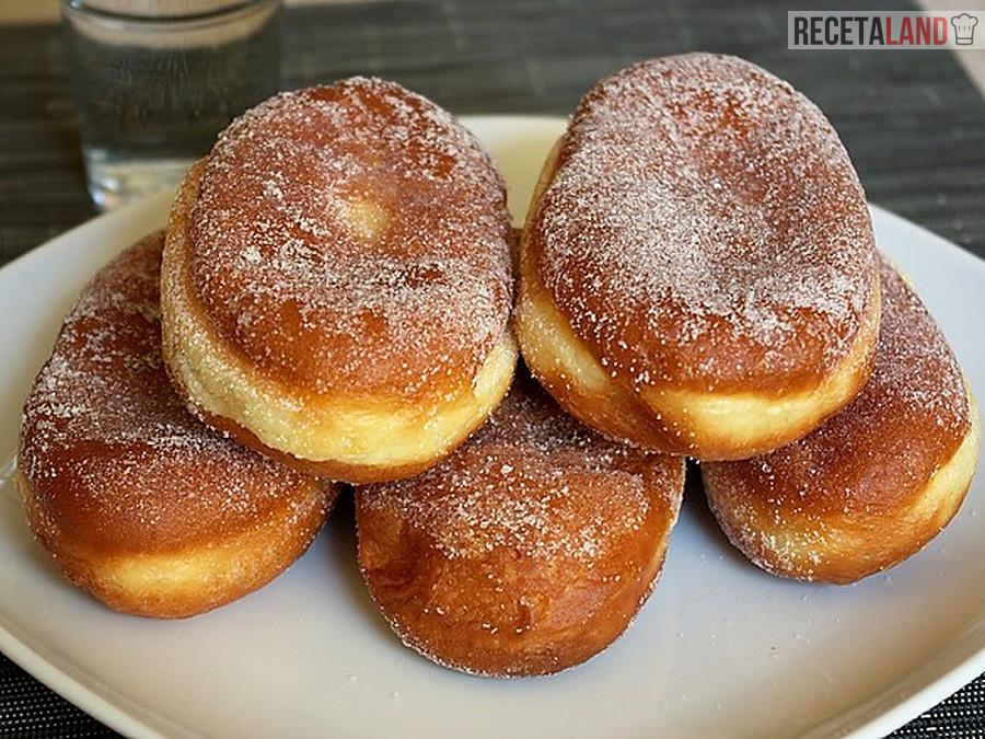 Donas rellenas caseras