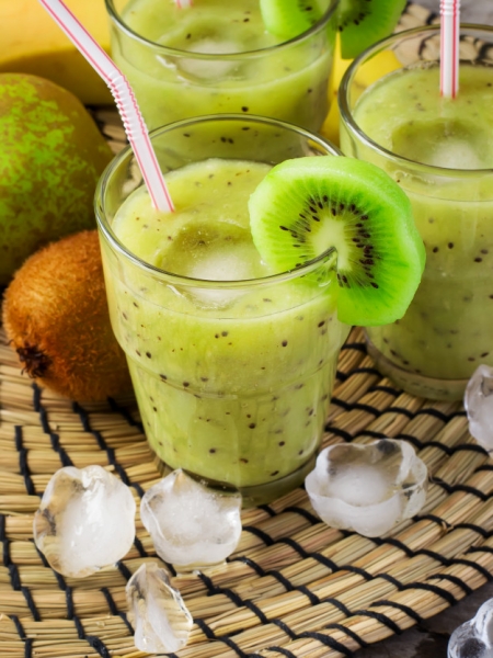 Batido de Pera y Kiwi Batido de Pera y Kiwi
