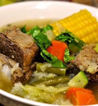Sopa de Res Salvadoreña