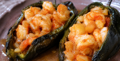 Chiles Rellenos de Camarón