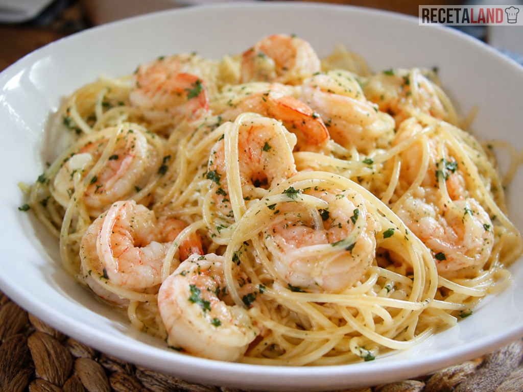 Espagueti con Camarones