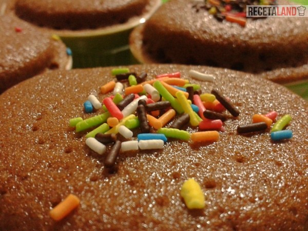 Muffin con fideos de colores