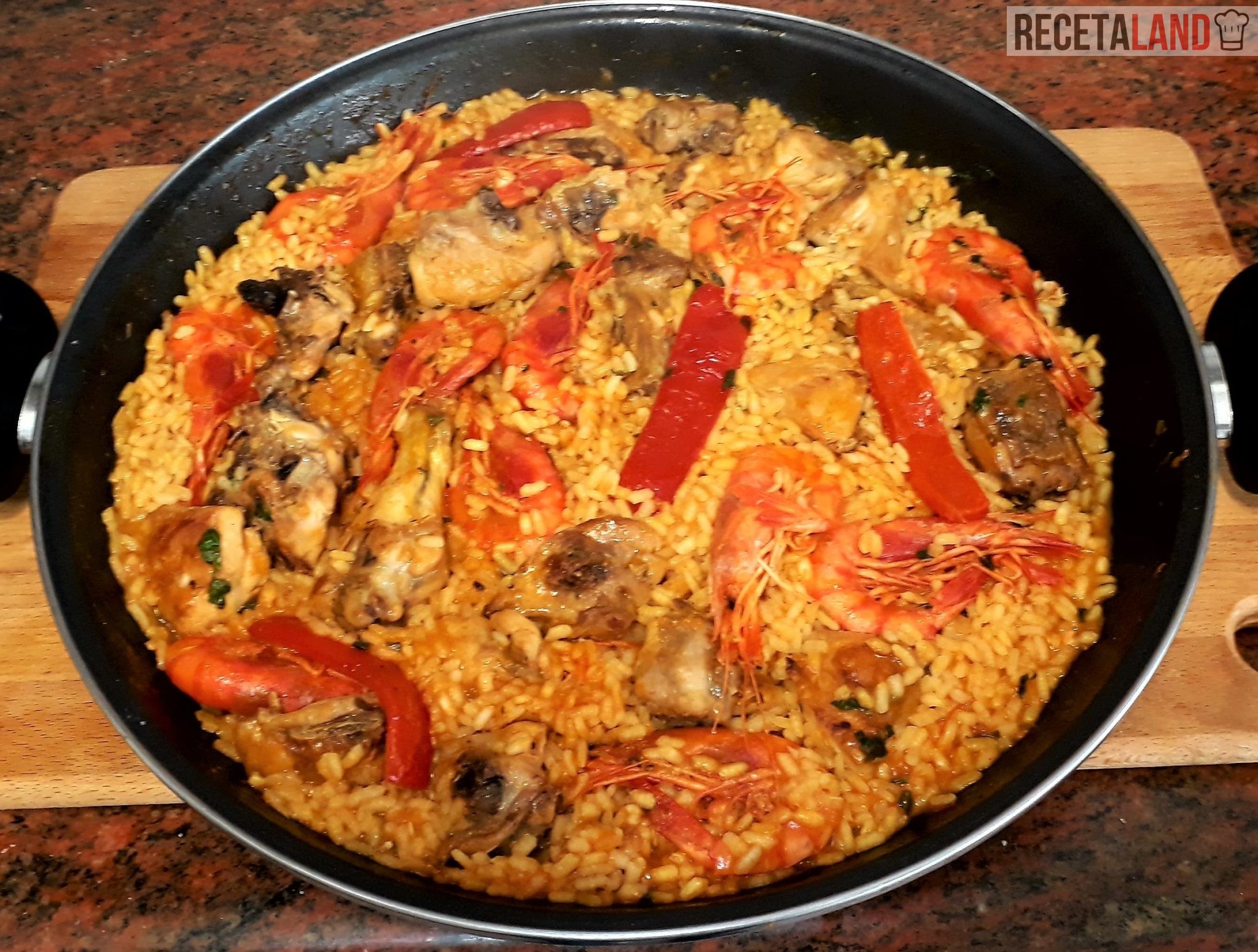 Paella de Pollo y Gambas Recetaland