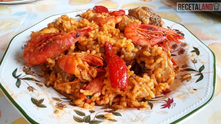 Paella o Arroz con Pollo y Gambas Recetaland