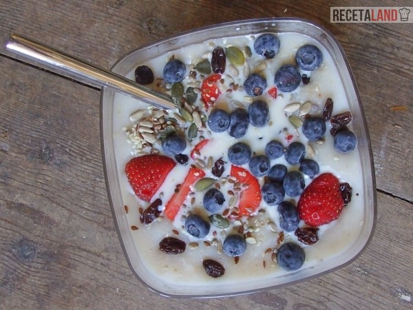 porridge con frutas y semillas
