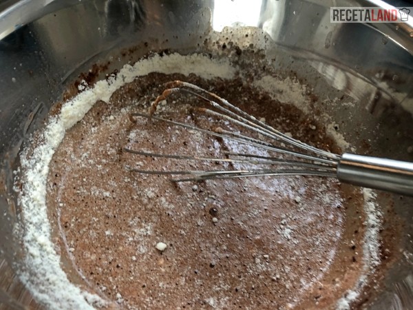 mezcla de las tortitas de chocolate proteicas