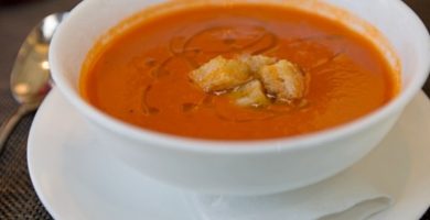 Sopa de Tomate caliente