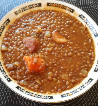 Plato de lentejas con chorizo