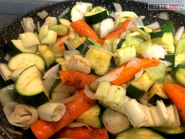 dorar las verduras a fuego medio