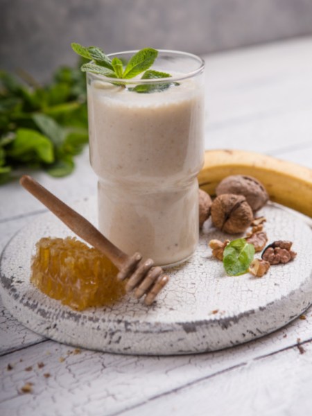 Batio de Platano, nueces, leche y miel para ganar peso Batio de Platano, nueces, leche y miel para ganar peso