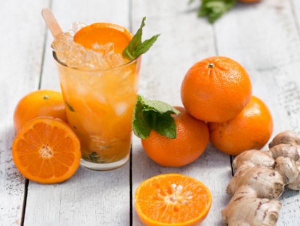 Agua de mandarina con jengibre Agua de mandarina con jengibre