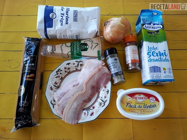 Ingredientes de los Espaguetis a la Carbonara con Bechamel