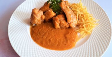 Pollo en salsa de Almendras