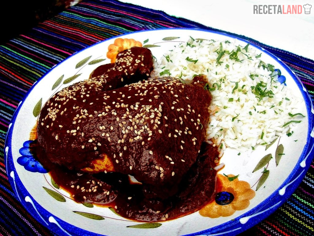 mole michoacano (de michoacan)
