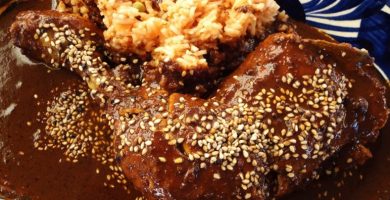 Receta con mole en pasta