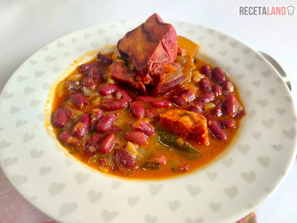 Alubias con chorizo