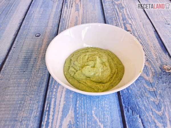 Bol con la Salsa Verde Proteica